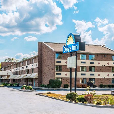 Days Inn By Wyndham Hurstbourne Λούισβιλ Εξωτερικό φωτογραφία