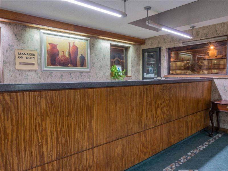 Days Inn By Wyndham Hurstbourne Λούισβιλ Εξωτερικό φωτογραφία