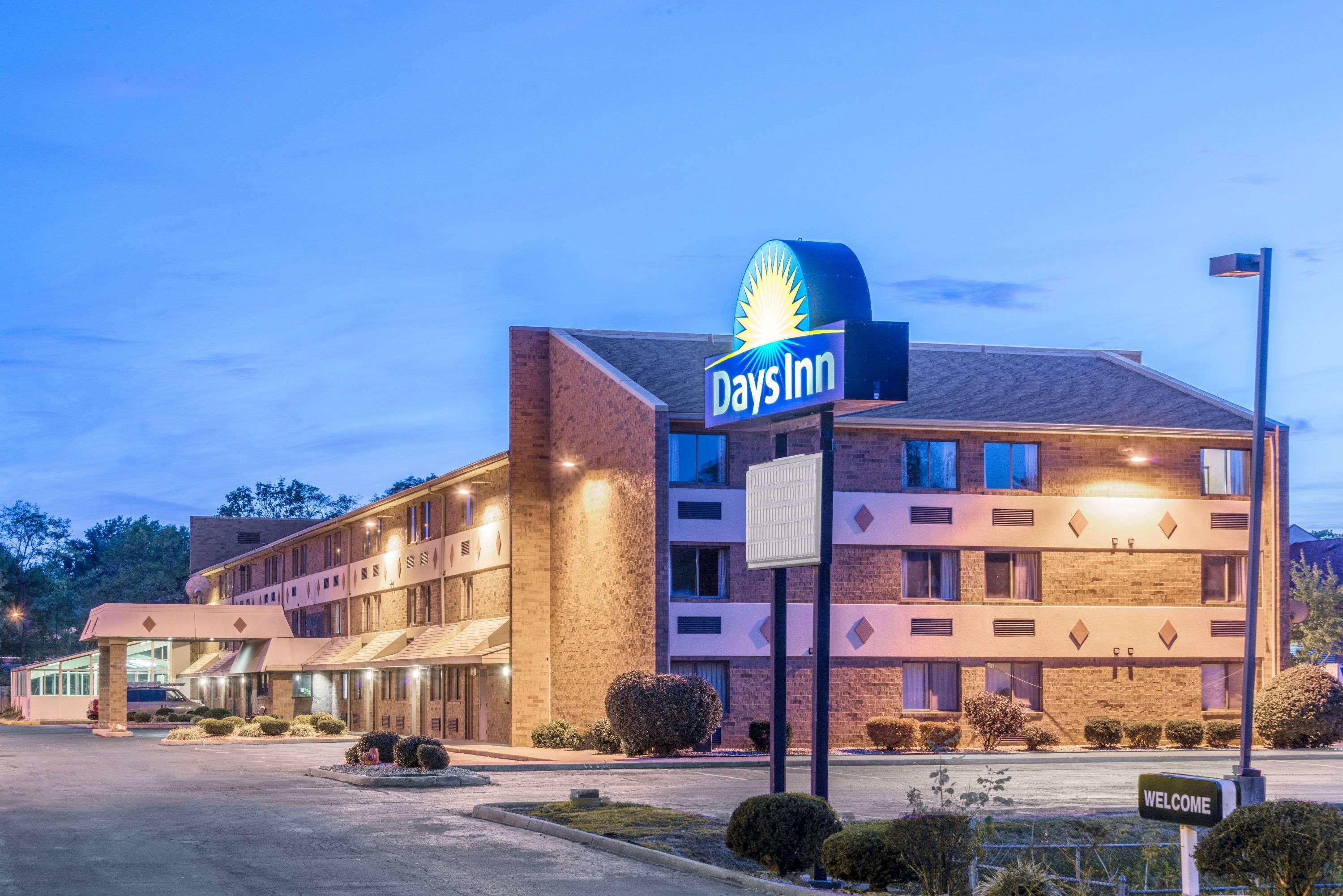Days Inn By Wyndham Hurstbourne Λούισβιλ Εξωτερικό φωτογραφία