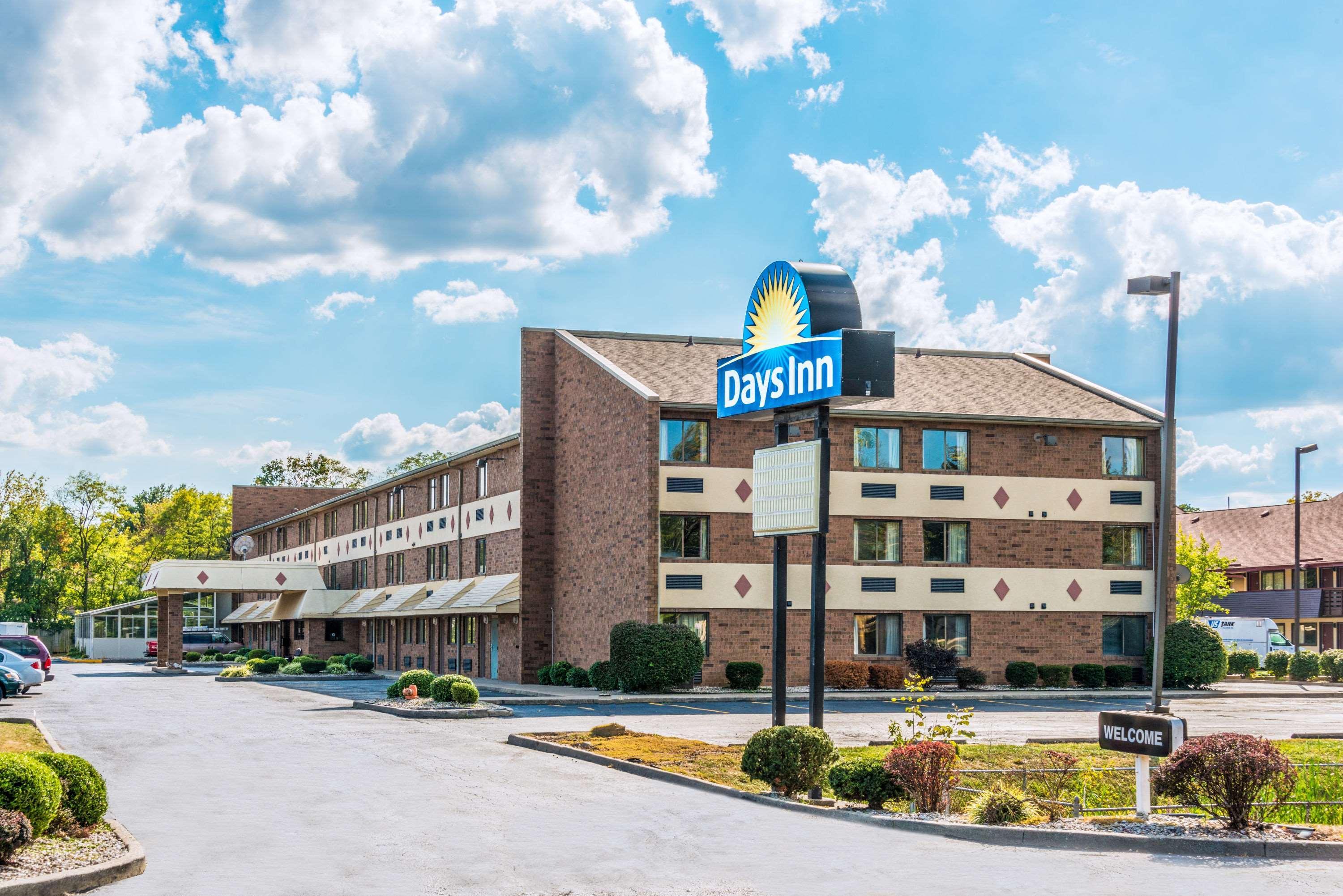 Days Inn By Wyndham Hurstbourne Λούισβιλ Εξωτερικό φωτογραφία